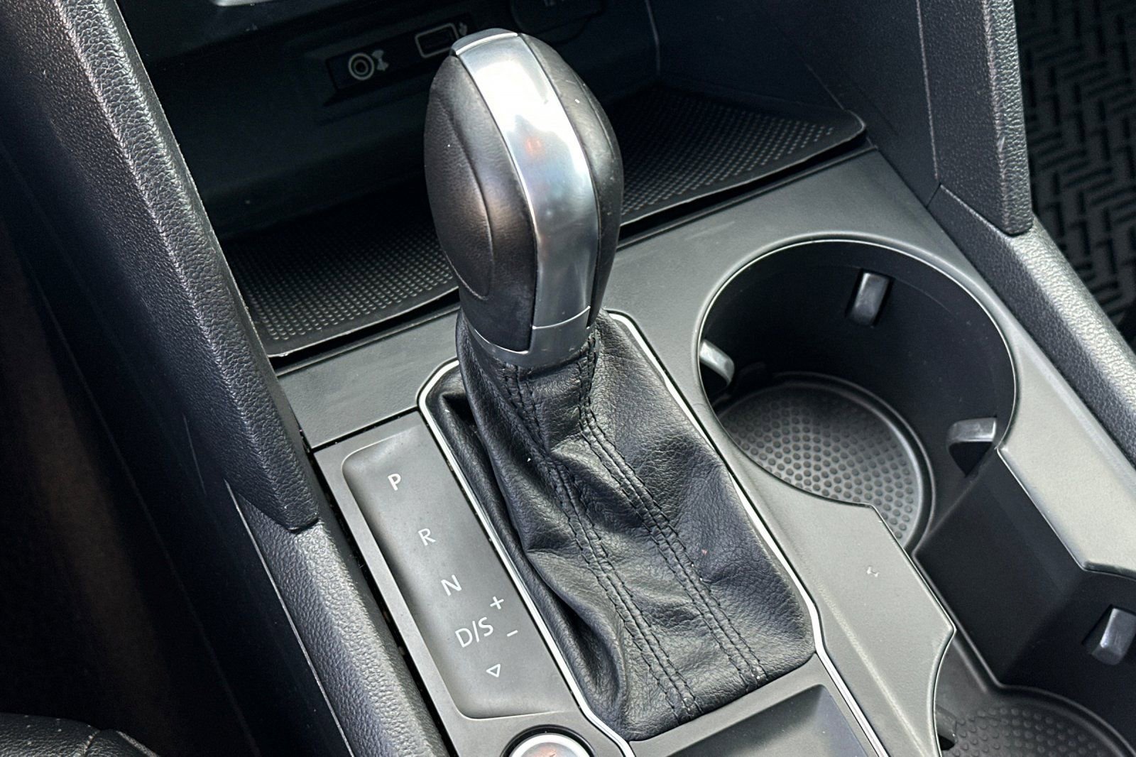 Used 2019 Volkswagen Atlas SE w/ Panoramic Sunroof Package image 22