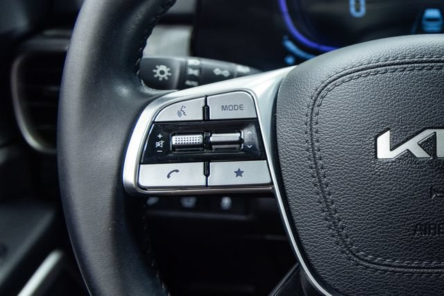 Used 2024 Kia Telluride EX w/ EX Captain's Chair Package FWD image 15