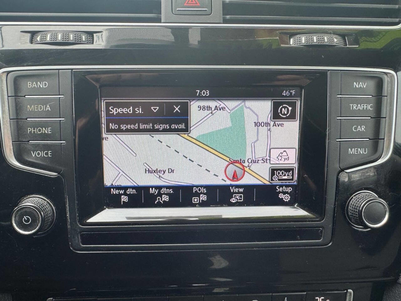 Used 2015 Volkswagen Golf TDI S image 24