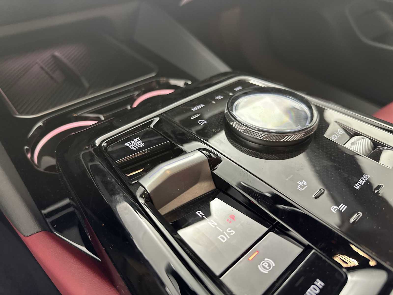 New 2026 BMW 530i xDrive w/ Premium Package image 16