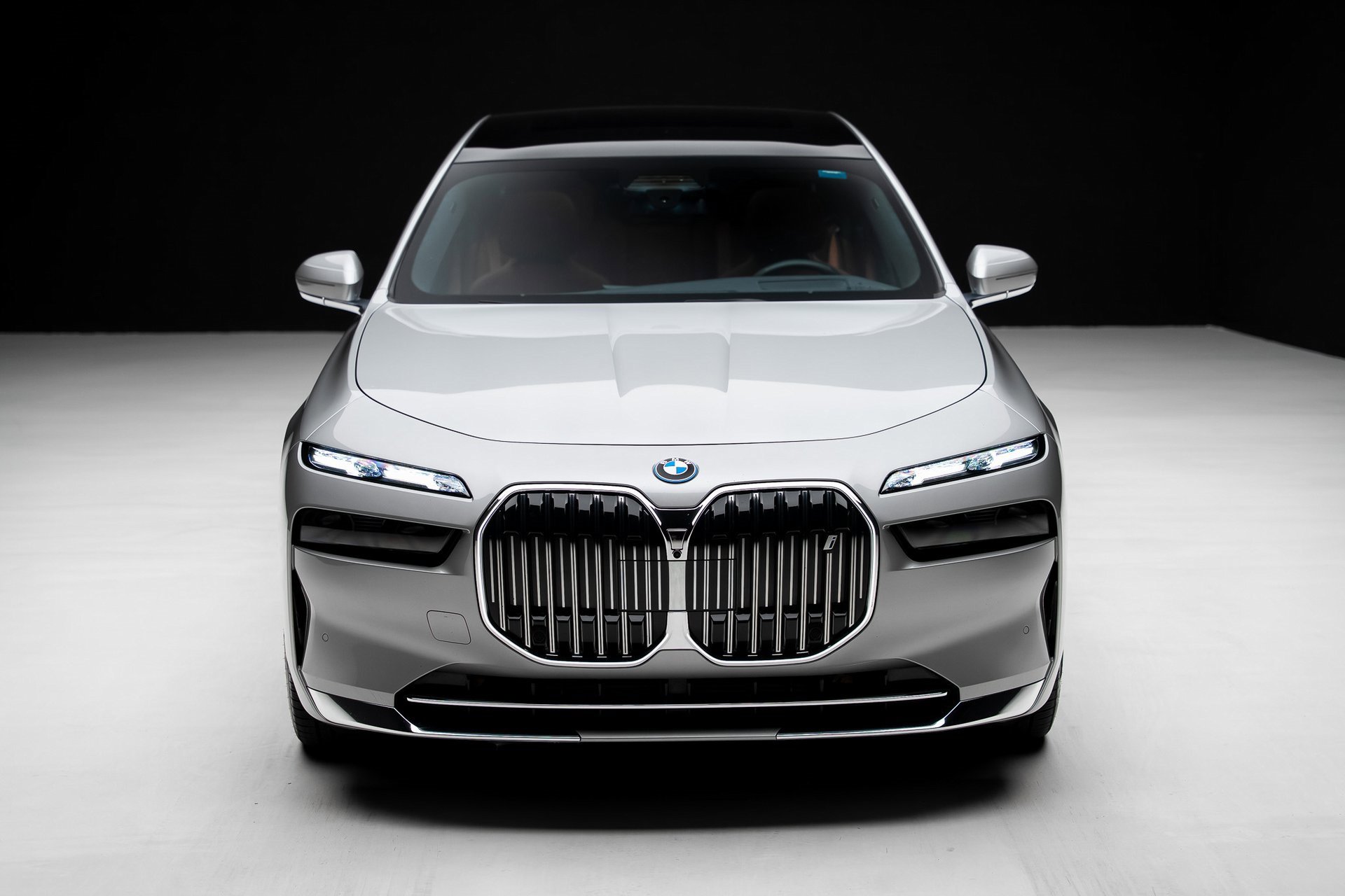 Used 2023 BMW i7 xDrive60 image 5