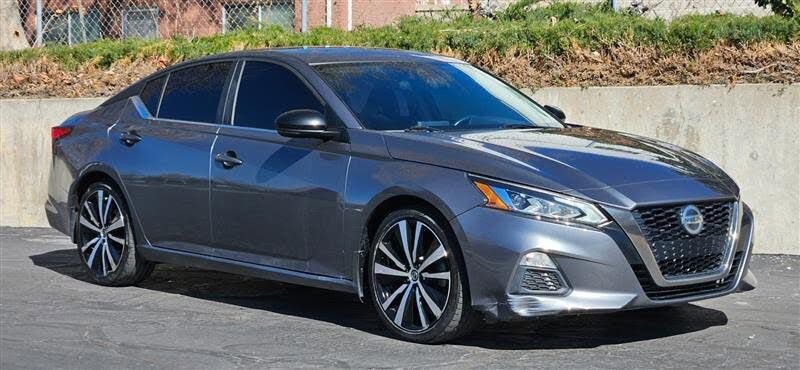 Used 2020 Nissan Altima 2.5 SR w/ Premium Package image 7