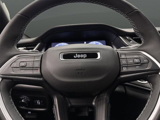 New 2025 Jeep Grand Cherokee L Altitude image 16