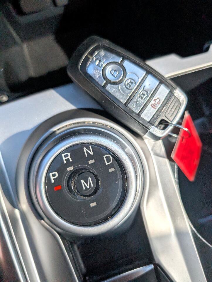 Used 2020 Ford Explorer Limited image 27