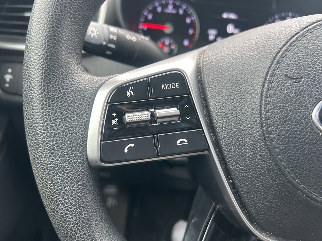 Used 2019 Kia Sorento LX image 10