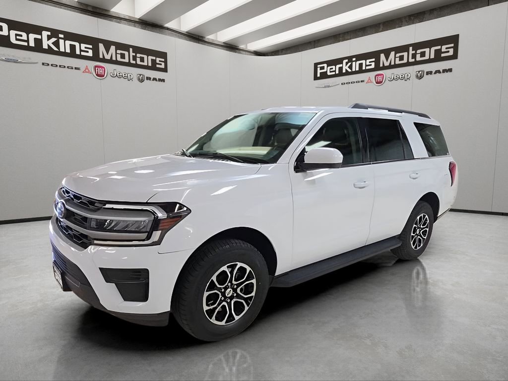 Used 2024 Ford Expedition XLT AWD/4WD image 1