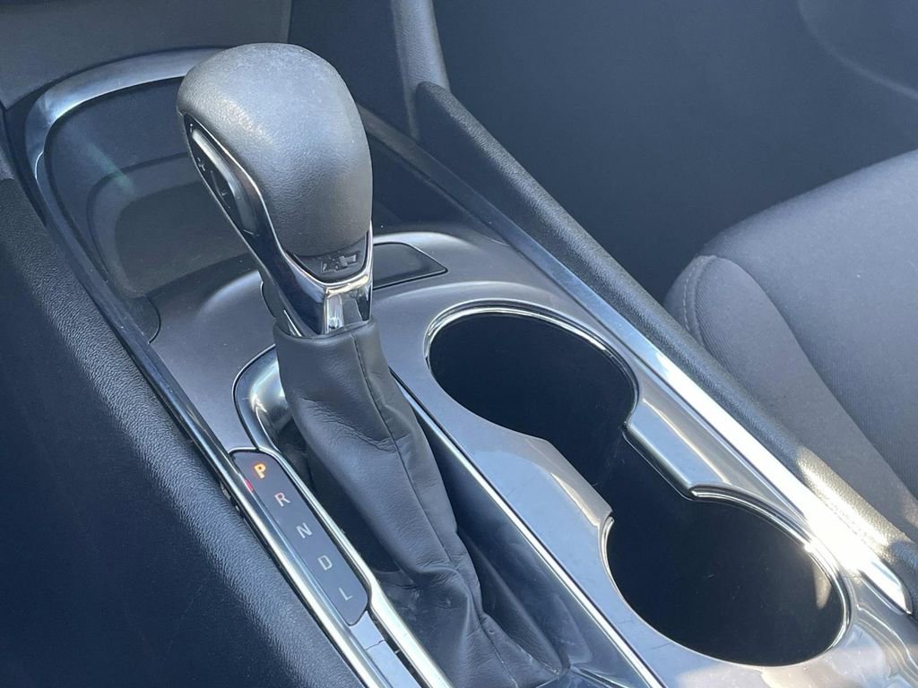 Used 2021 Chevrolet Malibu LT image 23