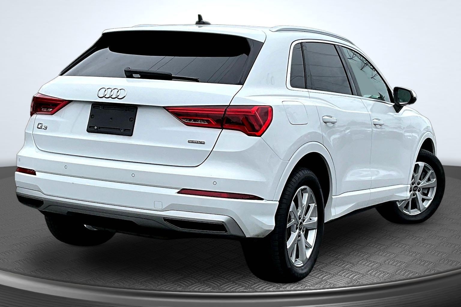 Used 2024 Audi Q3 2.0T Premium AWD/4WD image 5
