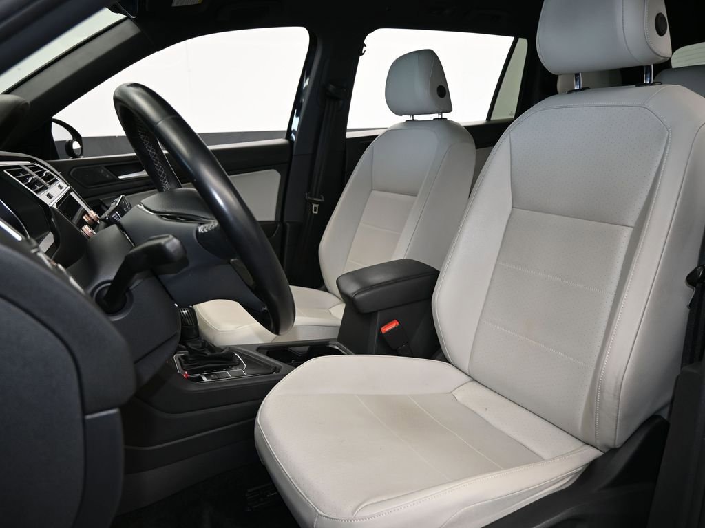 Used 2020 Volkswagen Tiguan SE R-Line image 10