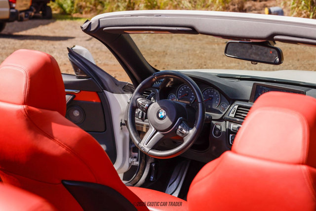 Used 2015 BMW M4 Convertible image 58