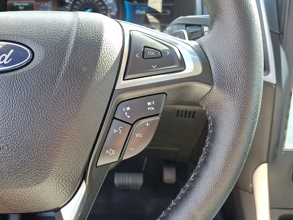 Used 2022 Ford Edge SEL w/ Convenience Package AWD/4WD image 18