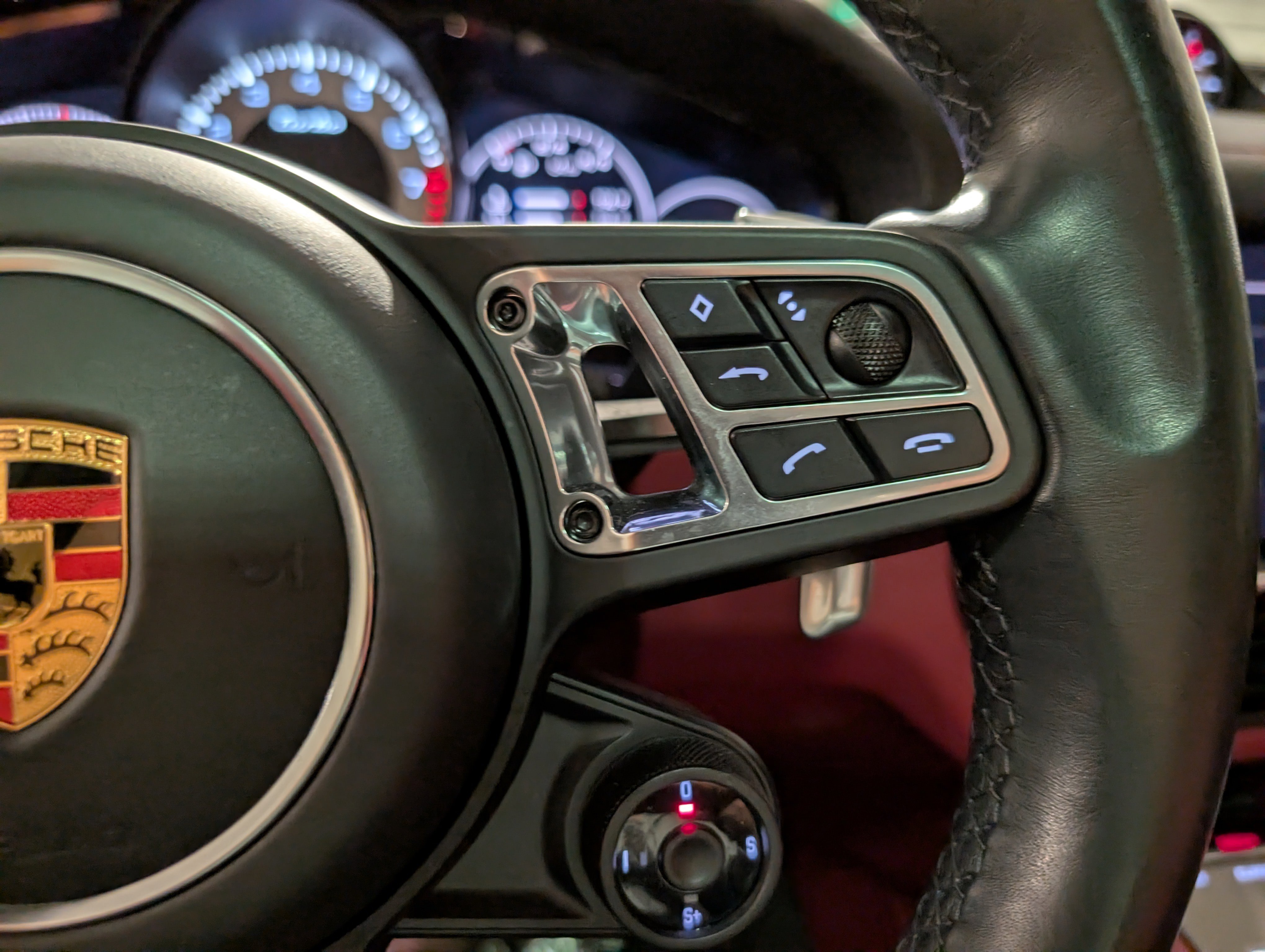 Certified 2022 Porsche Cayenne Turbo image 26