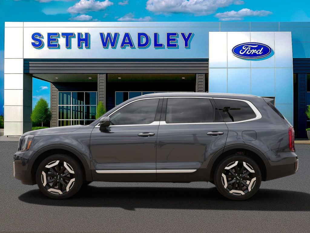 Used 2023 Kia Telluride S w/ S Sunroof Package FWD image 3