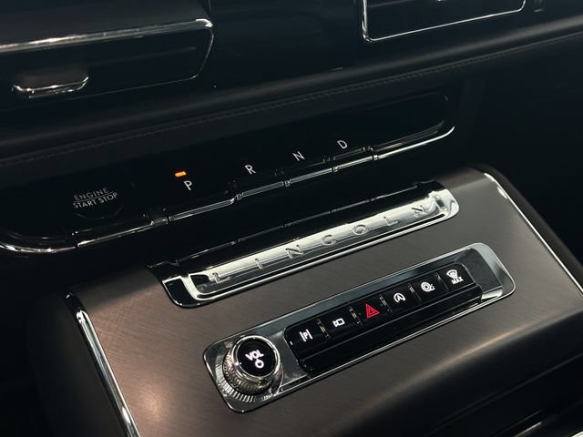 Certified 2025 Lincoln Aviator AWD w/ Jet Appearance Package image 22