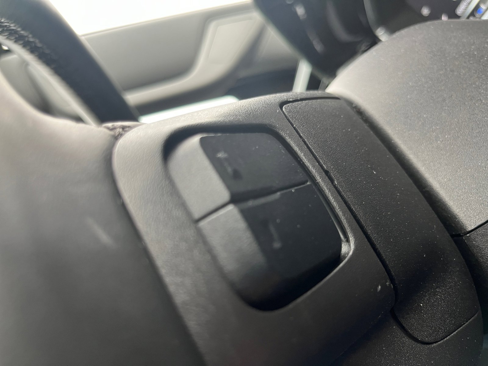 Used 2024 GMC Sierra 1500 Elevation image 14