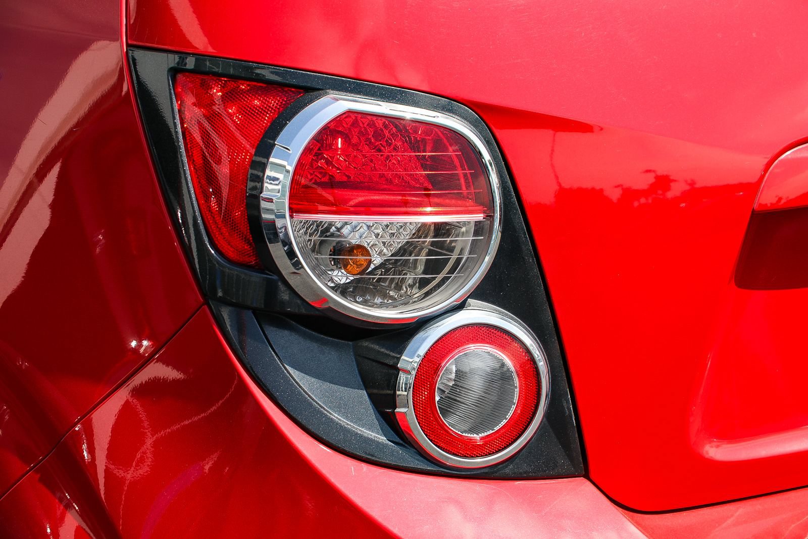 Used 2013 Chevrolet Sonic LT FWD image 9