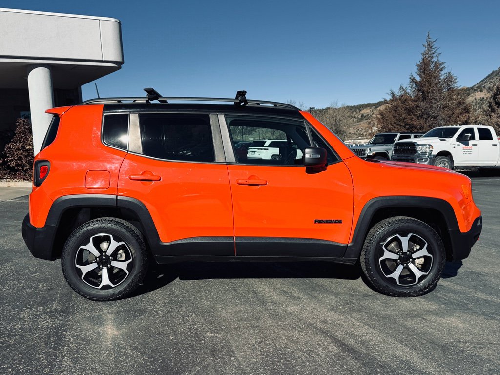 Used 2019 Jeep Renegade Trailhawk w/ UConnect 8.4 Nav Group image 8