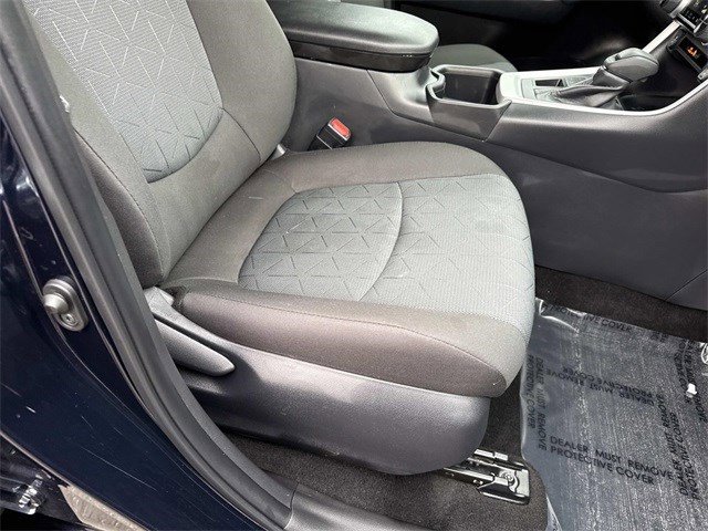 Used 2025 Toyota RAV4 XLE image 10