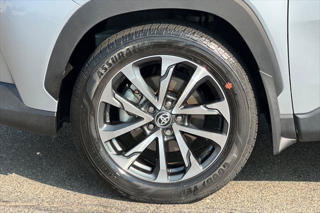 Certified 2023 Toyota Corolla Cross XLE w/ Convenience Package FWD image 32
