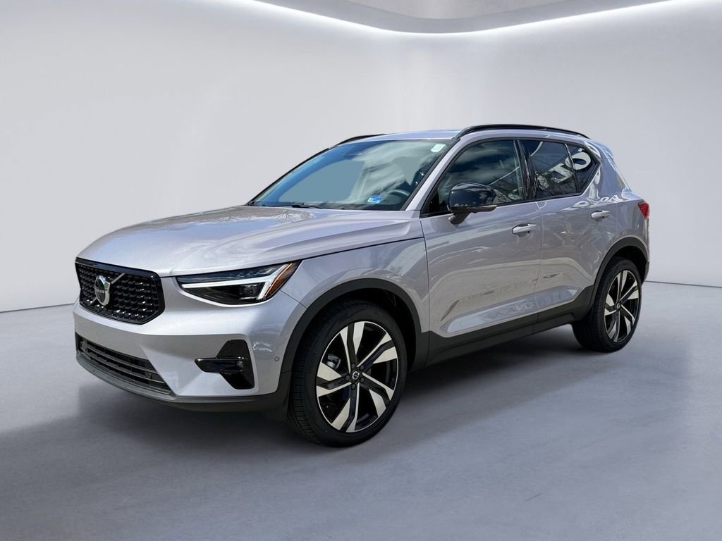 New 2026 Volvo XC40 B5 Ultra w/ Protection Package Premier image 6