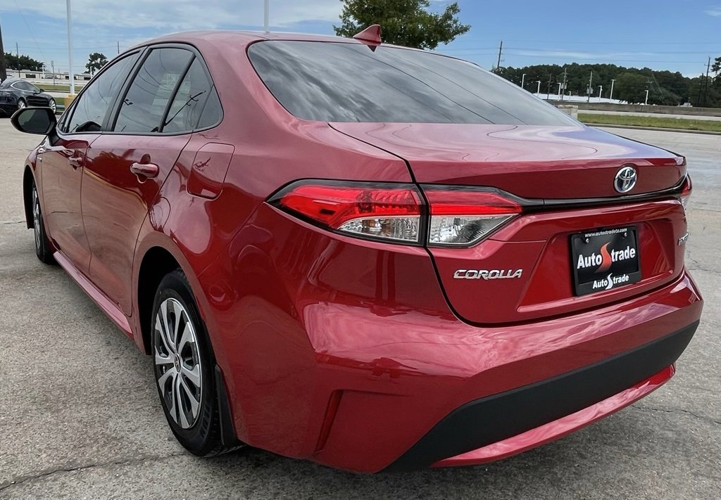 Used 2021 Toyota Corolla LE image 5