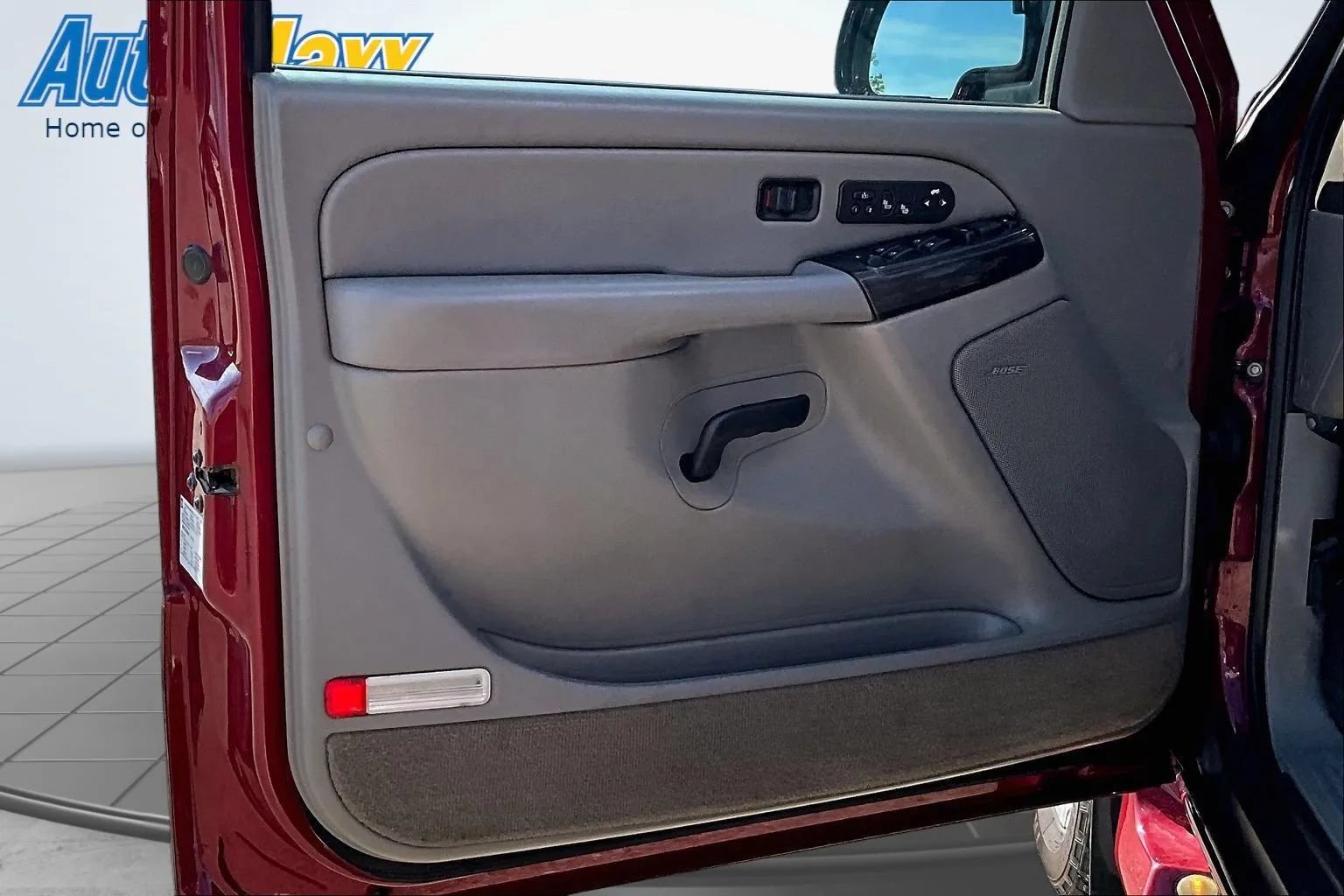 Used 2005 Chevrolet Avalanche Z71 w/ Sun And Sound Package AWD/4WD image 23