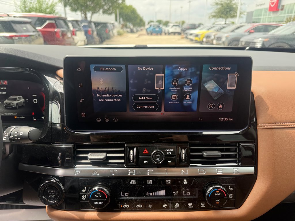 New 2026 Nissan Pathfinder Platinum AWD/4WD image 20