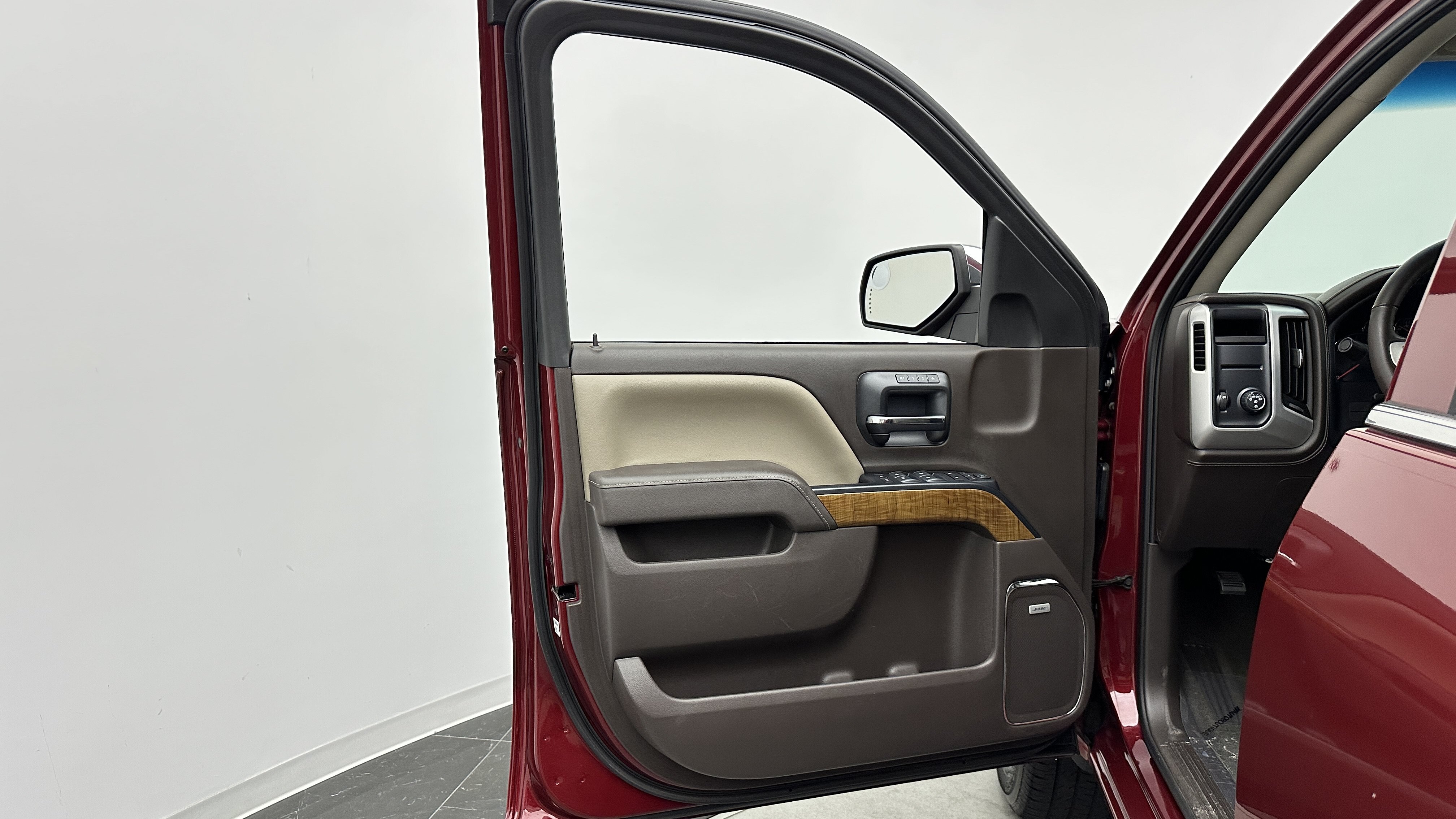 Used 2018 GMC Sierra 1500 SLT w/ SLT Premium Package RWD image 8