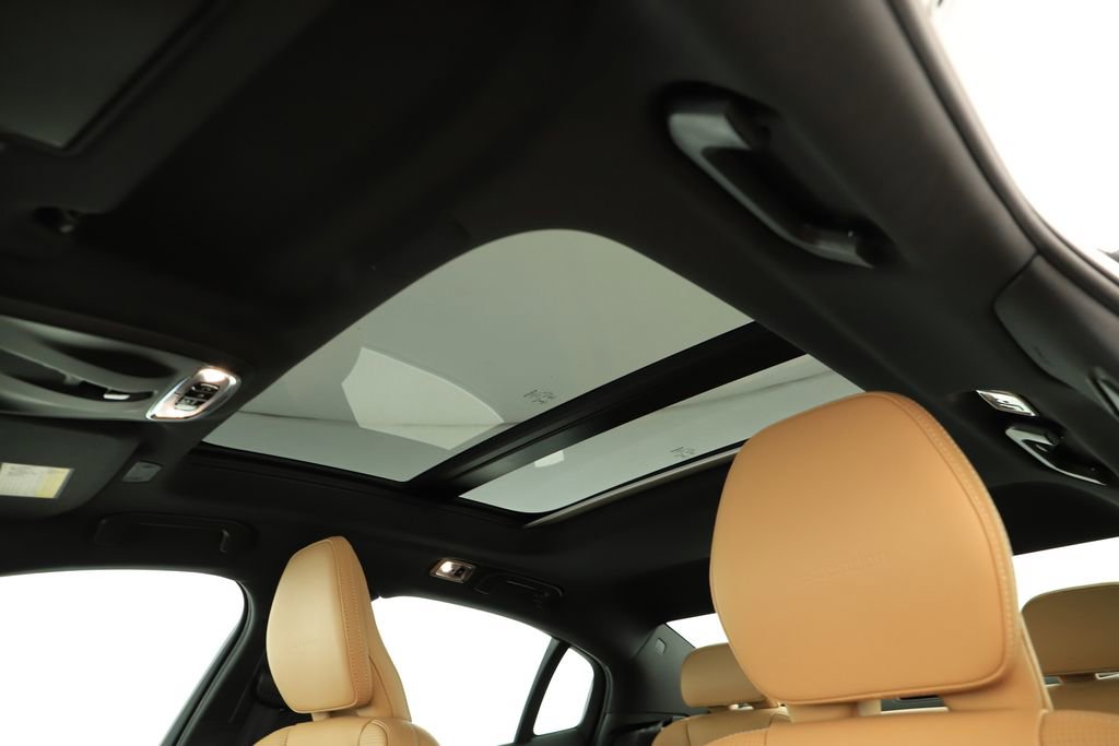 Used 2020 Volvo S60 T6 Inscription image 31