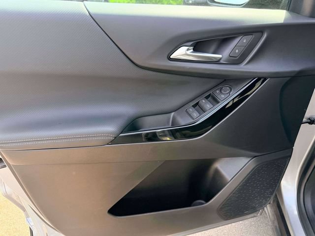 Used 2025 Chevrolet Equinox LT FWD image 15