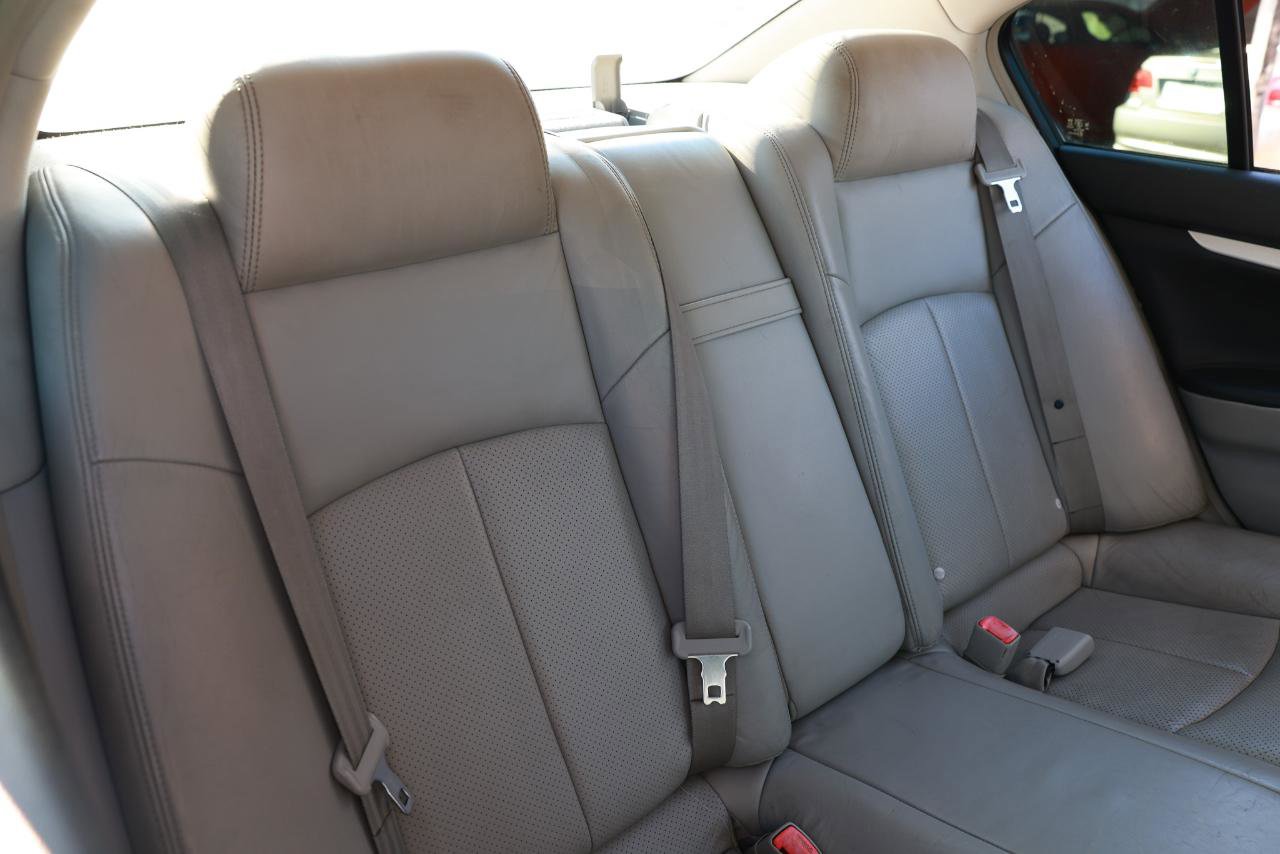 Used 2009 INFINITI G37 Journey w/ Premium Pkg image 14