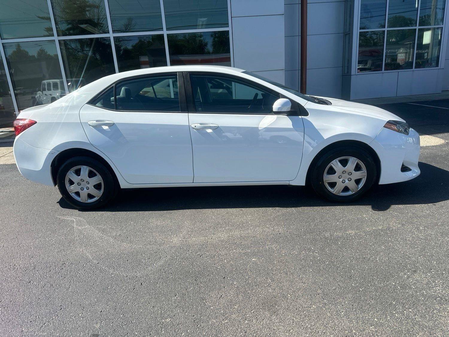 Used 2017 Toyota Corolla L FWD video 2