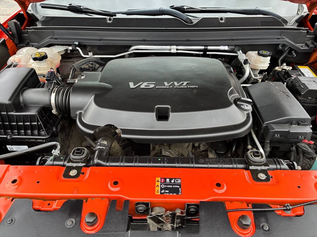 Used 2021 Chevrolet Colorado Z71 w/ Safety Package AWD/4WD image 10