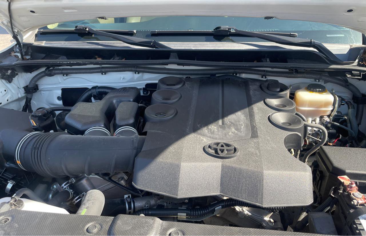 Used 2014 Toyota 4Runner Limited image 27