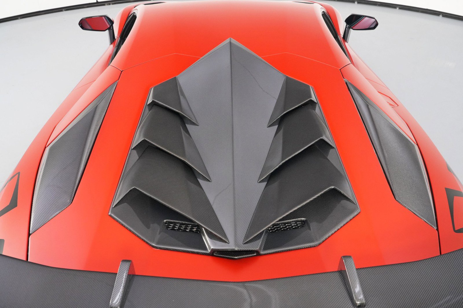 Used 2017 Lamborghini Aventador S image 83