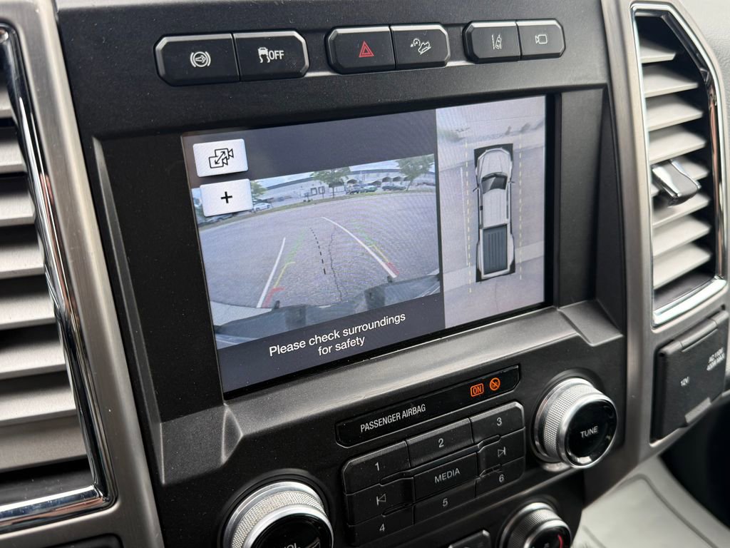 Used 2017 Ford F450 Platinum w/ Platinum Ultimate Package AWD/4WD image 14