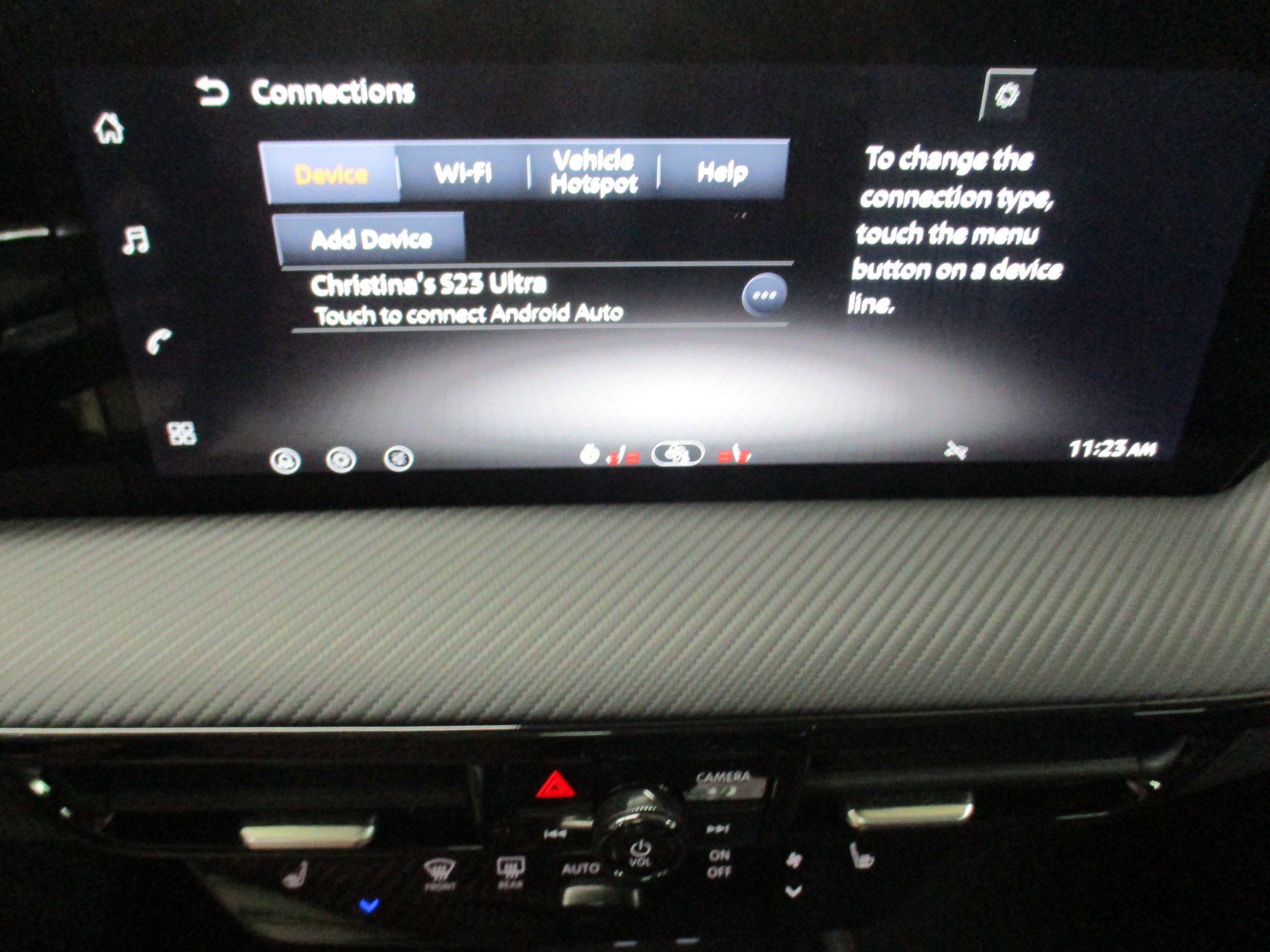 Used 2026 Nissan Kicks SR w/ SR Premium Package image 27