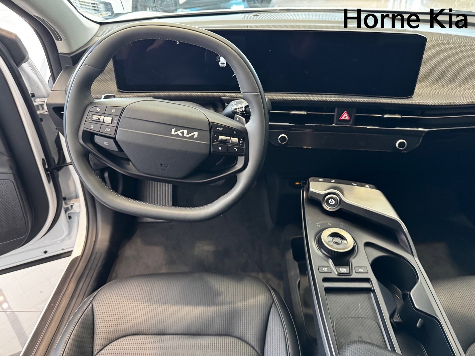 New 2025 Kia EV6 Wind image 13