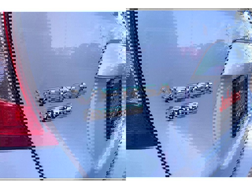 Used 2015 Nissan Versa Note SV FWD image 33