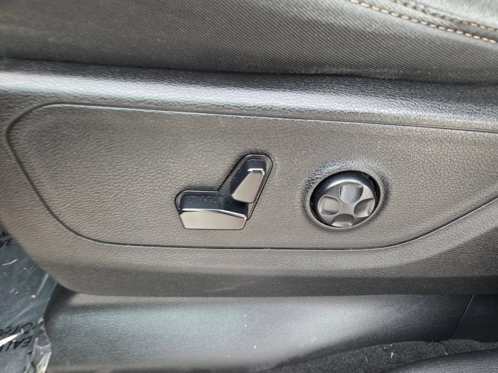 Used 2019 RAM 1500 Big Horn RWD image 5