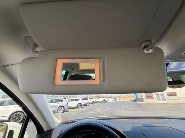 Used 2016 Volkswagen Touareg Sport AWD/4WD image 29