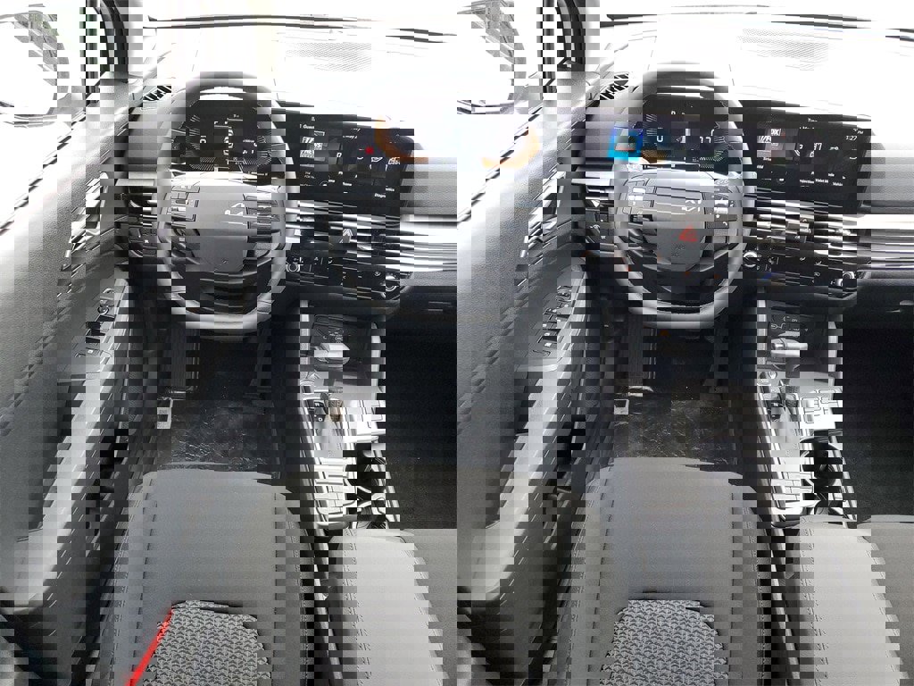 New 2026 Kia Sportage LX image 23