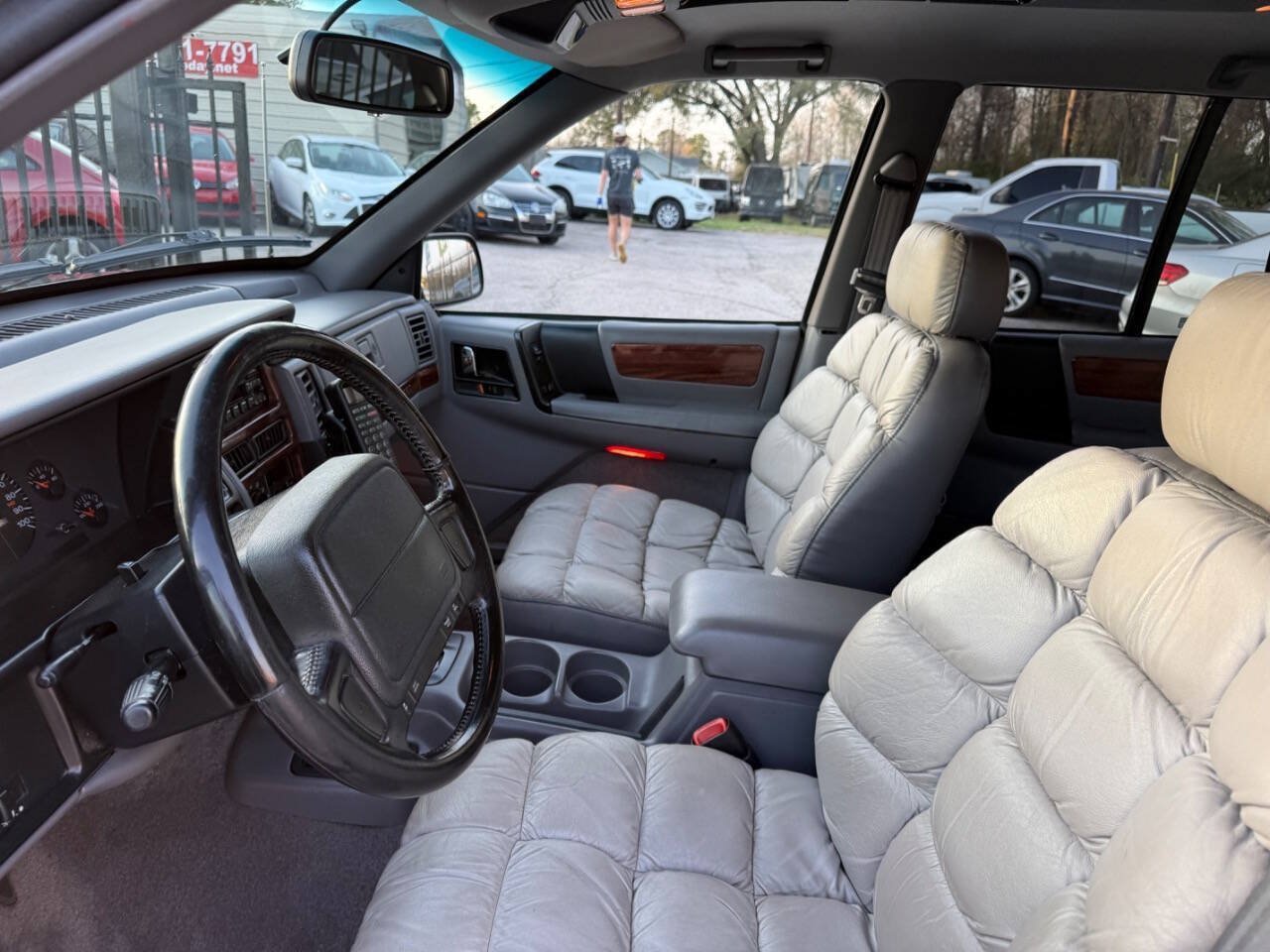 Used 1995 Jeep Grand Cherokee Limited AWD/4WD image 16