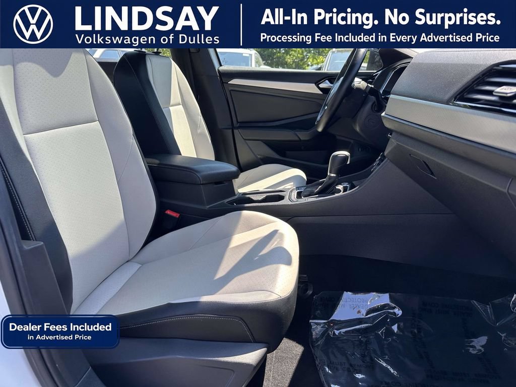 Used 2019 Volkswagen Jetta R-Line FWD image 12