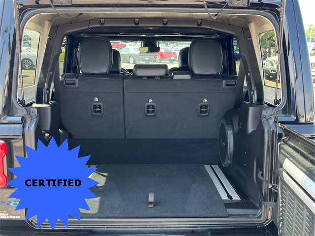 Used 2022 Jeep Wrangler Unlimited Sahara image 33