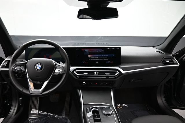 Used 2024 BMW 330i Sedan w/ Convenience Package RWD image 15