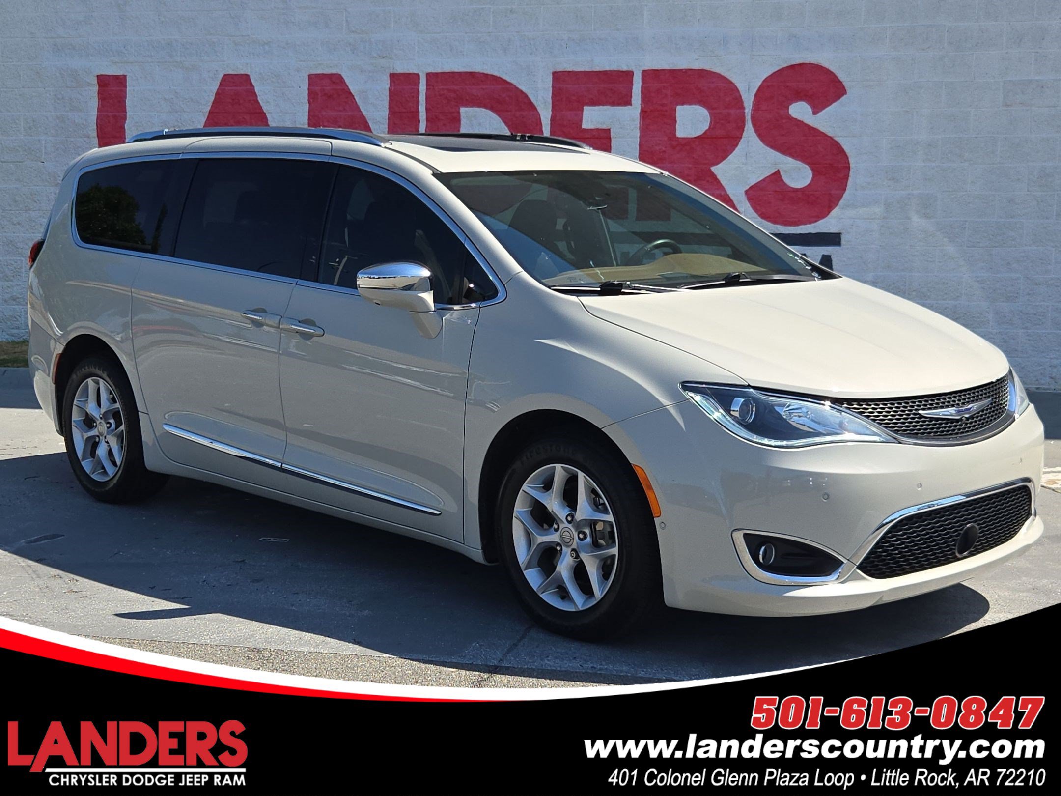 Used 2019 Chrysler Pacifica Limited w/ Advanced Safetytec Group FWD image 1