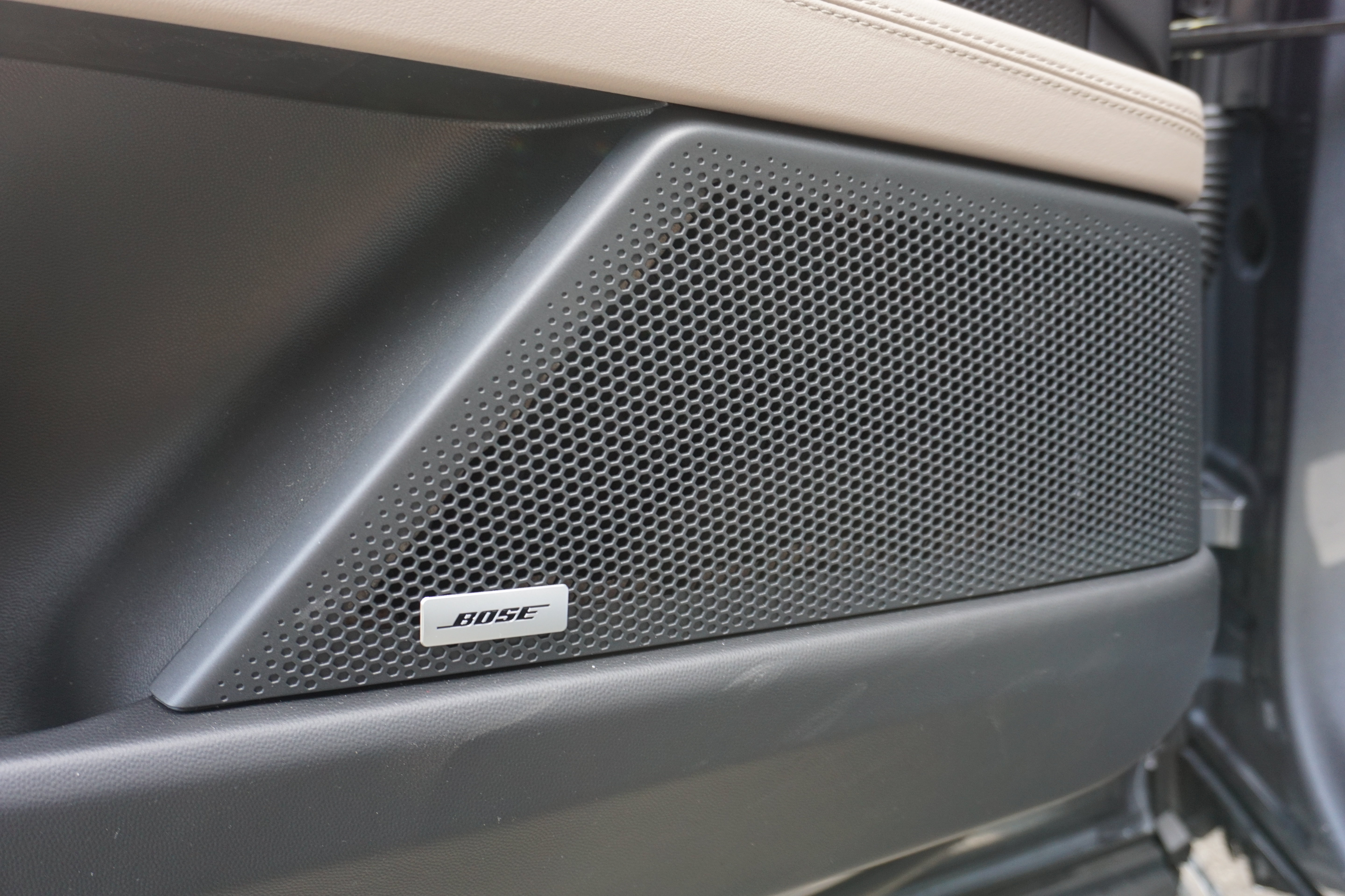 New 2026 Porsche Cayenne Electric AWD/4WD image 17