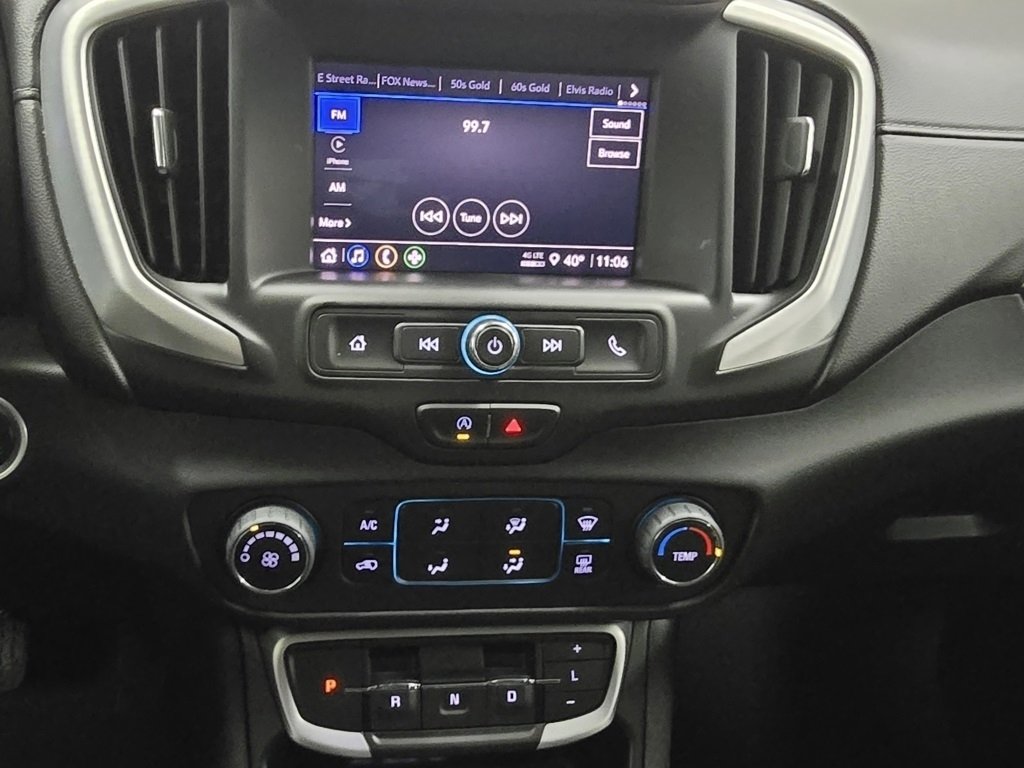 Used 2023 GMC Terrain SLE image 25