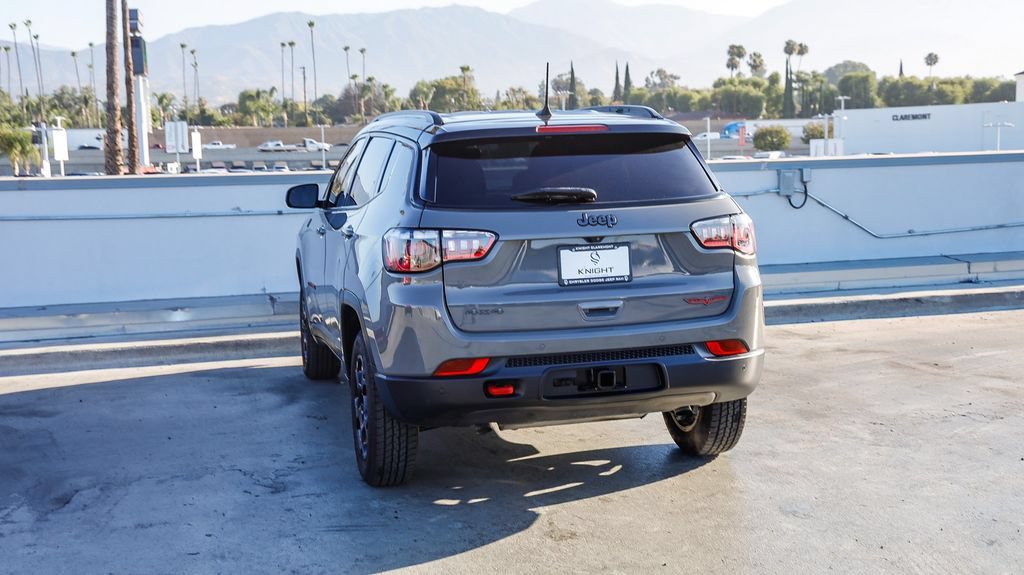 Used 2023 Jeep Compass Trailhawk w/ Trailer Tow Group AWD/4WD image 7